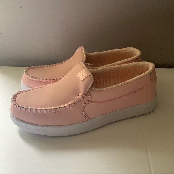 WOMEN'S VILLAIN SLIP ON DC SHOES NEW - Picture 2 of 12